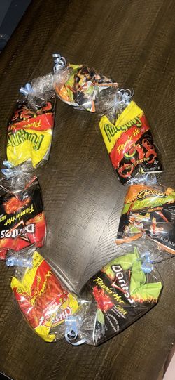Flamin' Hot Snack Lei
