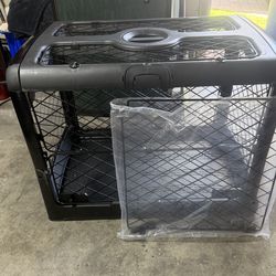 Diggs Roller dog crate large with divider. Like New
