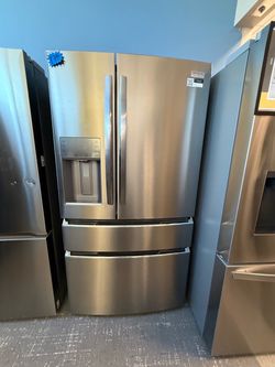 Frigidaire 4-Door French-Door Refrigerator