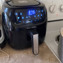 Selling Air Fryer For 40$