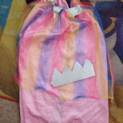 Priness Cape With Crown