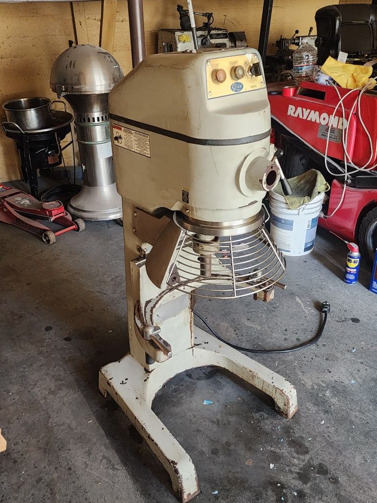 Batidora Industrial Globe De 30 Cuartos No Holla Ni Los Batidores