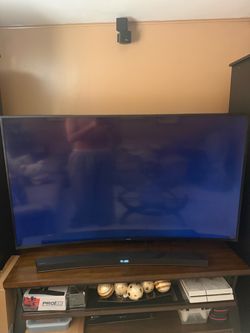 Samsung UN65KU650DF 65-inch Curved 4K UHD