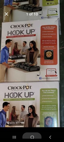 3 Crock-Pot Hook Up Connectable Slow Cookers, 2qrt Round, (2) 3qrt Oval w/Lids, Used once.