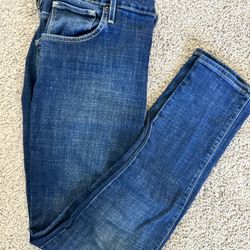 Levi Women’s High Rise Skinny Jeans