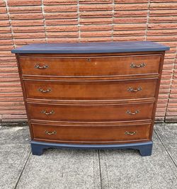 The 1990’s Does The 1940’s 4 Drawer Dresser 