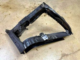 BRAND NEW LEFT/DRIVER SIDE RADIATOR SUPPORT