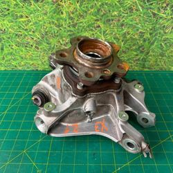 18-24 BMW X3 G01 REAR LEFT SIDE SPINDLE KNUCKLE WHEEL HUB OEM