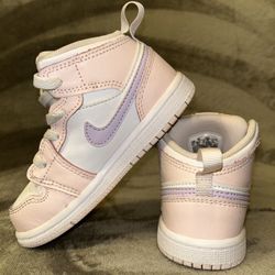 Jordan 1 Mid 8C