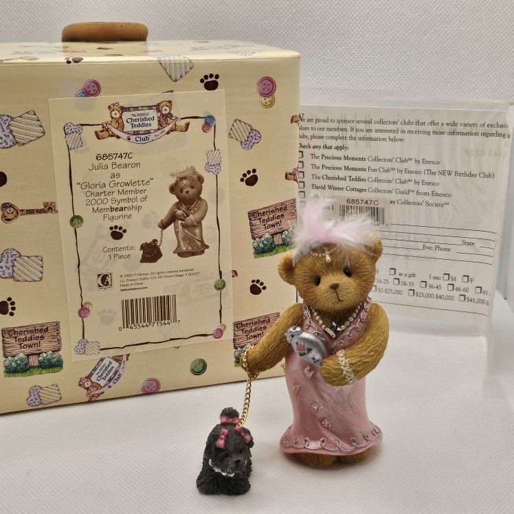 NEW Cherished Teddies Julia Bearon Gloria Growlette Membership lady Dress Dog
MINT CONDITION, STORED IN THE BOX, COMES WITH ORIGINAL PACKAGING
Neve