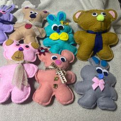 Hand Maid 7” Long And 5” Wide Stuffed Animals 