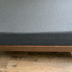 Casper Queen mattress 