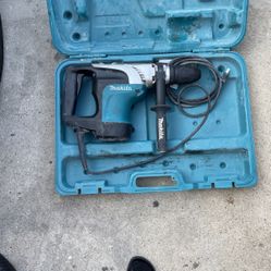 Makita Rotary Hammer Hr4002