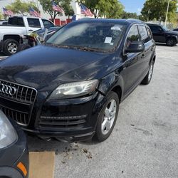 2015 Audi Q7 FOR PARTS