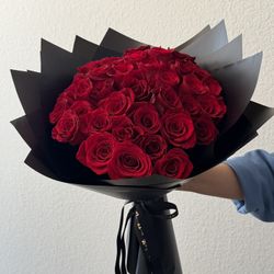 50 Premium Roses Bouquet 