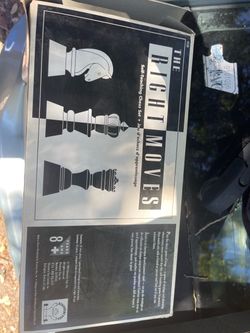 The Right Moves Self-Teaching Chess Set