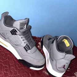 JORDAN RETRO 4 COOL GREY SIZE 7.5