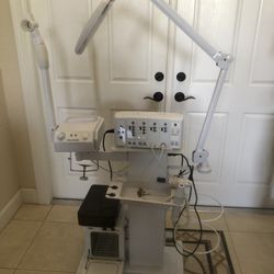Multifunction Facial Machine With Towel Warmer 