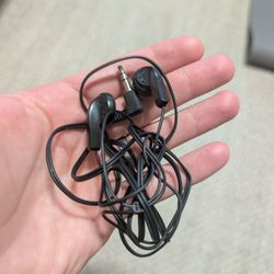 Black Wired Earbuds (3.5mm Jack) – Affordable, Works with Phones/Laptops