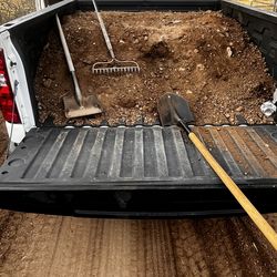 Anyone wants to buy this dirt let me know I’ll deliver it and drop off