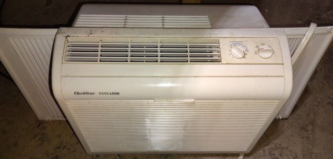 QUASAR COOL LOOK AIR CONDITIONER A/C WINDOW AC