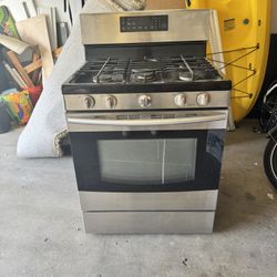 Samsung Stainless Steel Gas Range/Oven – 5 Burner – Great Condition