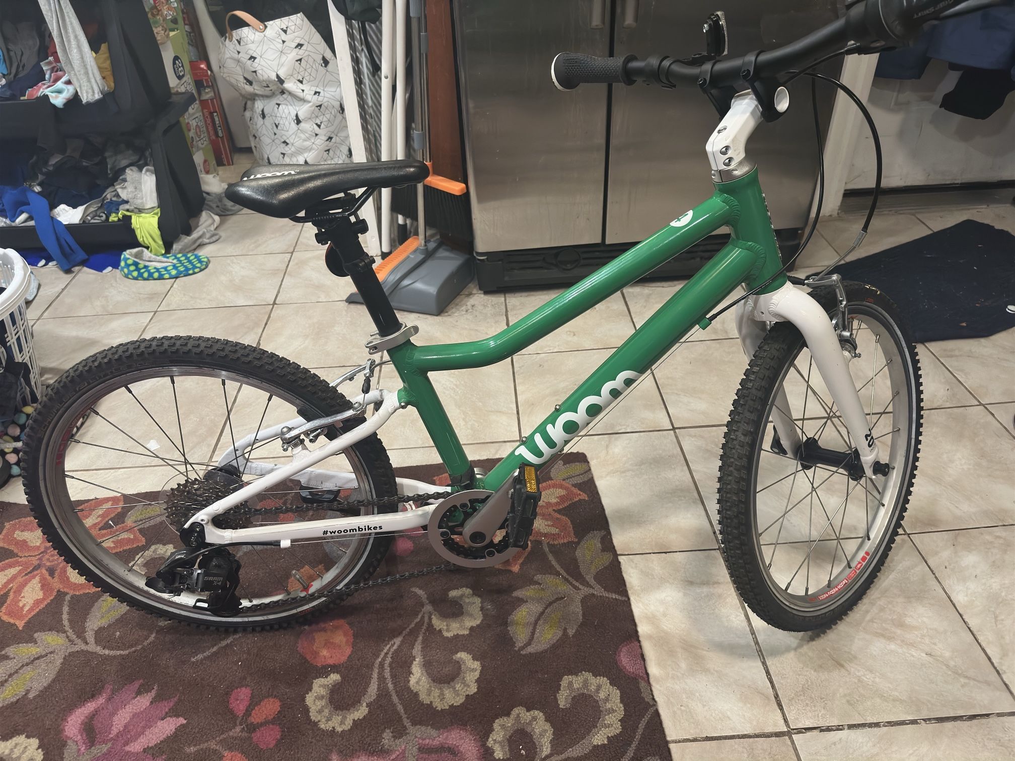 Woom 4 Bike - Excellent Condition!