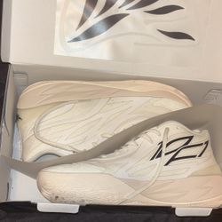 Pumas LaMelos Ball MB 02 Whispers