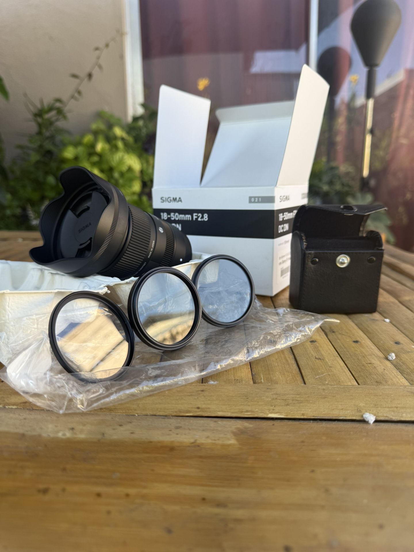 Sigma CONTEMPORARY 18-50mm F2.8 DC DN