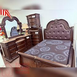 4- pieces Wood finish King & Queen size Bedset