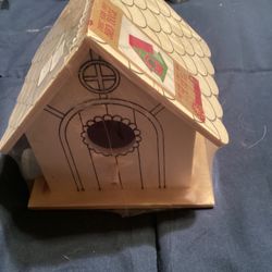 DIY Birdhouse 