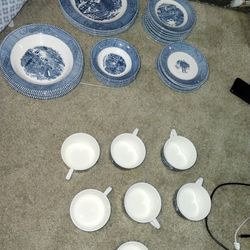 Currier &Ives Vintage Set 