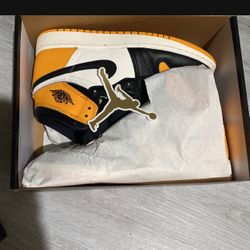 Air Jordan 1 Taxi