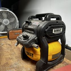 Dewalt Cordkess Air compressor