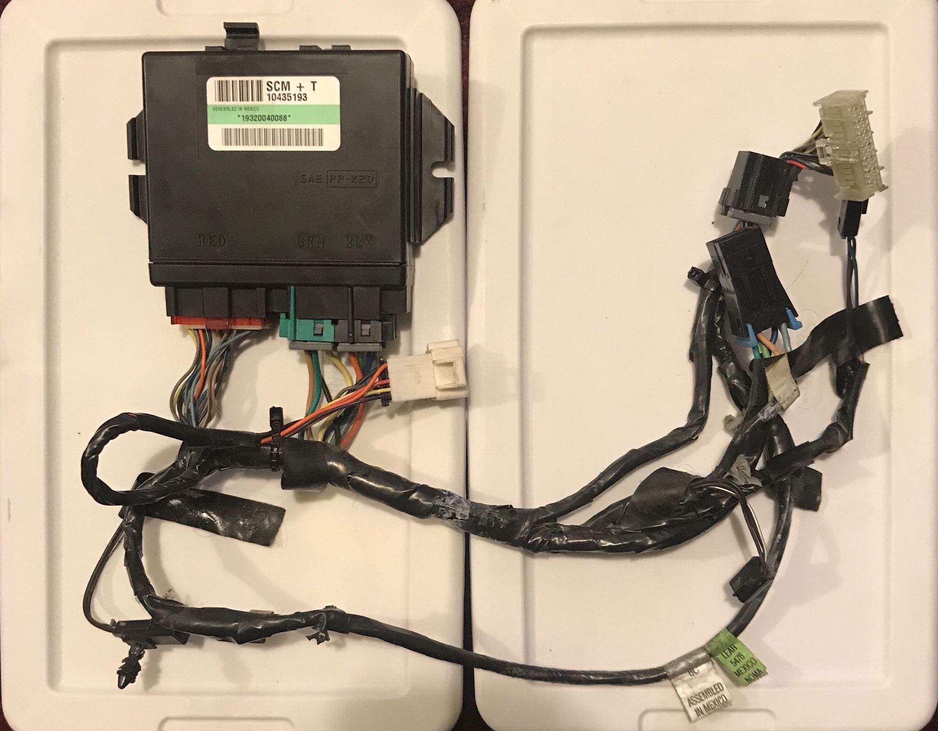 C5 Corvette Driver Side Seat Control Module (SCM) Part 10435193 for