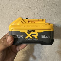 New 8ah Dewalt Battery!