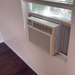 Window AC Conditioner