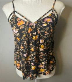 American Eagle Outfitters Women's Top Size M