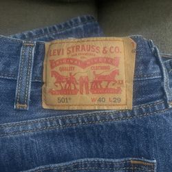 Bendo Un Pantalón Levi’s Nuevo En Aloha Es 501 Original 