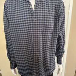 Van Heusen Men’s Button Down Shirt Size Large