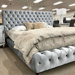 New King Bed Frame With Mattress 