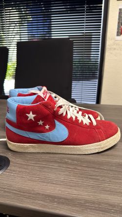 Nike SB red/light blue high tops size 11