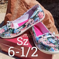 NEW IN BOX!  WOMEN'S SHOES * ARIZONA JEAN CO. (sz 6-1/2M)