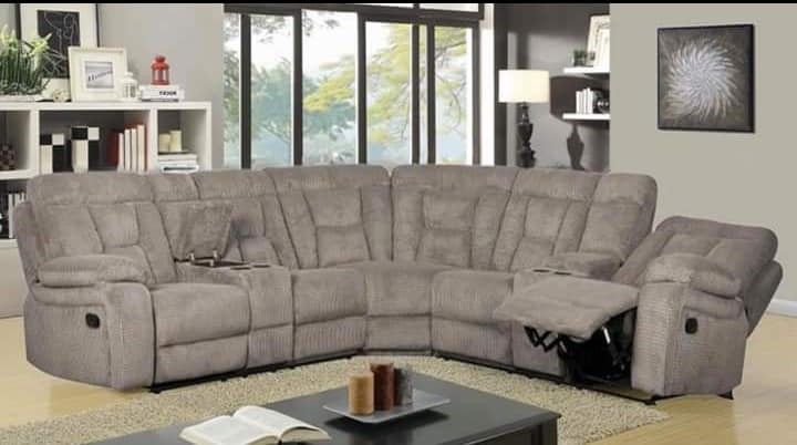 Reclining sectional sofa brand new