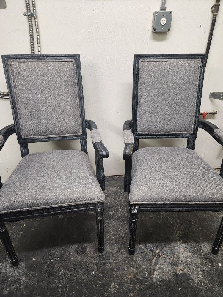 Beautiful Decorative Armed Dining Chairs