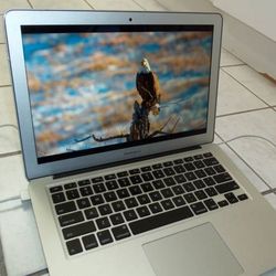 2015 Apple Macbook Air i5 1.6Ghz 8GB 256G Flash Ventura 13 - $299 (Schererville)

