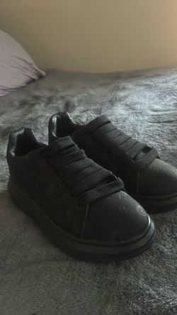 Black kangy fashion sport
