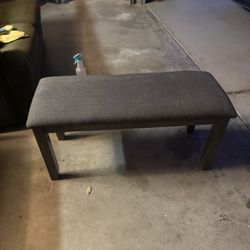 Ottoman / Chairs