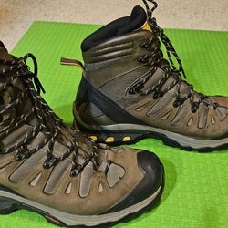Salomon Hiking Boots 11.5