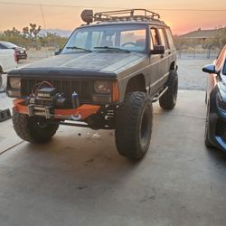 Jeep Cherokee 